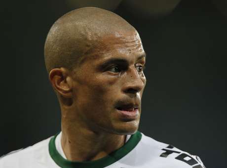 Coritiba nunca venceu o Palmeiras com Alex ao lado