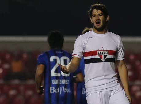 Dirigente diz só paga salário de quem esteja no corinthians