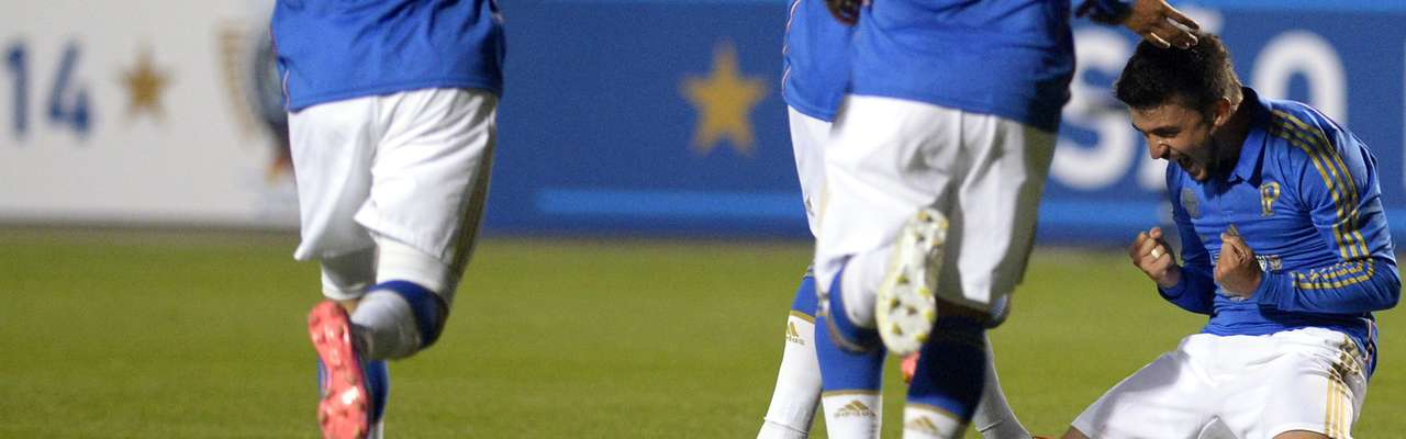 Palmeiras derrota Fiorentina e mantém chance de título