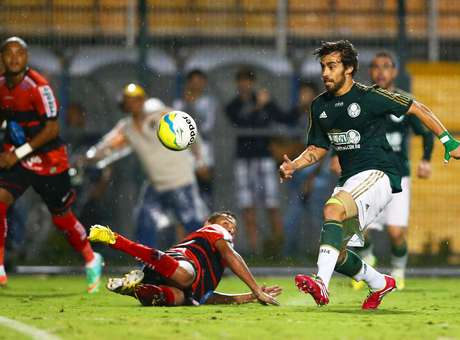 Valdívia ironiza investidor: 