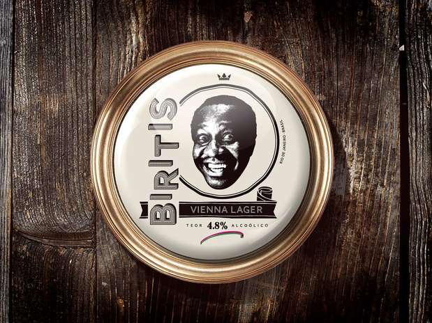 A bebida, batizada de Biritis, é do tipo Vienna Larger com teor alcoólico de 4,8% Foto: Facebook / Divulgação A bebida, batizada de Biritis, é do tipo Vienna Larger com teor alcoólico de 4,8% Foto: Facebook / Divulgação