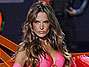 Victoria's Secret promoveu seu desfile anual em Nova York com a participa��o de tops como Alessandra Ambrosio. Foto: Reprodu��o