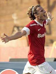 Forlán marcou dois gols para o Inter. Foto: Gazeta Press