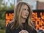 Jennifer Aniston usa vestido preto em casamento. Foto: Reprodu��o