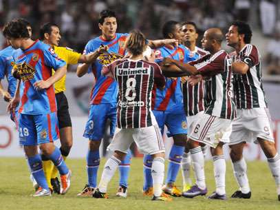 Fred marca, Fluminense supera tens�o e bate Arsenal pela Libertadores. Foto: Dhavid Normando/ Photocamera/ Divulga��o