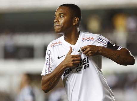 OFF - Jornal: Robinho é investigado na Itália por estupro coletivo