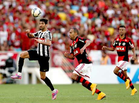 Luxemburgo tira culpa de lateral e elogia Geuvânio