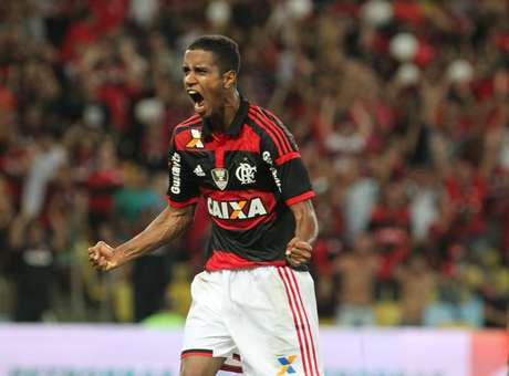 Mengão sem freio e locomotiva celeste: cornete rodada de 4ª