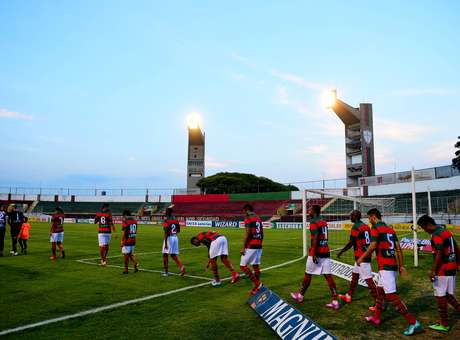 OFF - Laudo da PM detona Canindé e interdita estádio da Portuguesa
