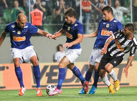 Com sonho de título, Cruzeiro também se inspira em viradas