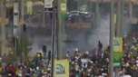 Polícia e manifestantes se confrontam antes do jogo do Brasil