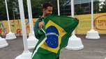 Thiago Pereira recebe bandeira e pensa em recorde no Pan