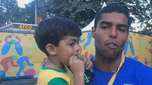 Brasileiro comemora vaga do hóquei com filho em Toronto
