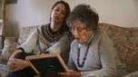 Contra a solidão e o aluguel caro: as companheiras de casa com 68 anos de diferença