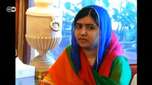 Malala retorna ao Paquistão seis anos após atentado