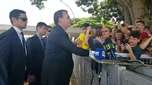 Bolsonaro se irrita após perguntas sobre caso envolvendo seu filho Flávio 2