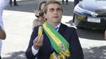 Bolsonaro usa humorista para fugir de perguntas sobre PIB