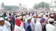 Bangladesh reune milhares em oração por coronavírus