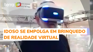 Idoso se empolga e cai de brinquedo de realidade virtual