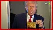 Trump mostra primeiro "Gold Card" e diz ser o primeiro comprador; cartão dá direito à cidadania americana