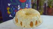 Bolo de Amendoim com Cobertura de Paçoca
