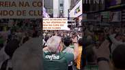 Torcida do Palmeiras 'fecha' Times Square e faz festa em Nova York #shorts