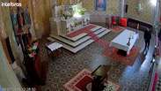 Homem detona explosivo no altar de igreja histórica em Santa Catarina