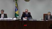 Bolsonaro is sentenced to 27 years and 3 months in prison for attempted coup d'état