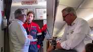 Minister of Health Stores that passed by plane before take -off