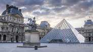 Dois suspeitos s&atilde;o presos por roubo de joias no Louvre