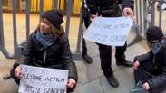 Greta Thunberg &eacute; presa em Londres em protesto pr&oacute;-Palestina