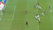 'Ele est&aacute; todo dentro&rsquo;: VAR divulga an&aacute;lise de gol anulado em rebote de p&ecirc;nalti em Bahia x Vit&oacute;ria