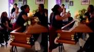 Durante funeral, mulheres descobrem que ambas namoravam o morto e brigam sobre o caix&atilde;o no M&eacute;xico