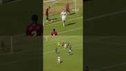 Veja lance bizarro com gol contra no Paulist&atilde;o Sub-20 #shorts