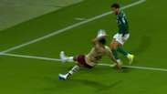 &lsquo;Bate no rosto&rsquo;: ou&ccedil;a &aacute;udio do VAR sobre p&ecirc;nalti anulado para o Palmeiras