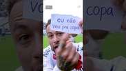 Web n&atilde;o perdoa, e Neymar vira meme ap&oacute;s mostrar papel de substitui&ccedil;&atilde;o para c&acirc;mera; veja #shorts