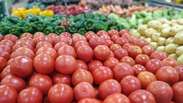 Al&eacute;m de caro, tomate est&aacute; entre os alimentos com mais agrot&oacute;xicos