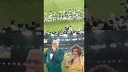 Falha em execu&ccedil;&atilde;o do Hino Nacional por Belo e Alcione viraliza em jogo do Brasil #shorts