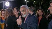 Gilberto Gil cita orgulho da pluralidade das m&uacute;sicas brasileiras e diz: &lsquo;Meu r&aacute;dio sou eu mesmo&rsquo;