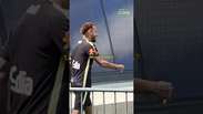 Neymar volta a treinar no gramado e brinca com a imprensa: 'Est&atilde;o com saudades?' #shorts