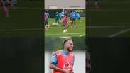 Ganhando ritmo? Neymar pede a bola, marca e participa muito de roda de bobinho em treino #shorts