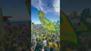 Torcida brasileira faz a festa em Miami e canta novo hit: 'Copa do Mundo &eacute; guerra' #shorts