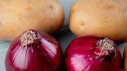 Alho, cebola e batata: esse truque faz esses alimentos durarem muito mais