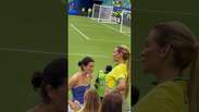 Beb&ecirc; do hexa? Esposa de Paquet&aacute; beija barrig&atilde;o de mulher de Endrick #shorts