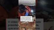 Cachorrinho &eacute; resgatado com vida sob escombros de pr&eacute;dio ap&oacute;s terremoto na Venezuela #shorts