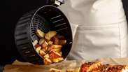 5 alimentos que voc&ecirc; nunca deve colocar na air fryer