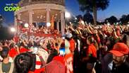 Torcida do Marrocos faz festa em ponto tur&iacute;stico de Boston antes de partida contra Fran&ccedil;a
