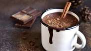 Chocolate quente com pa&ccedil;oca: a combina&ccedil;&atilde;o perfeita para os dias mais frios