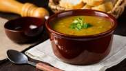 Trocar o jantar por sopa ajuda a emagrecer? Descubra a verdade