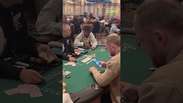 Neymar disputa torneio de poker em Las Vegas; veja jogador na mesa #shorts